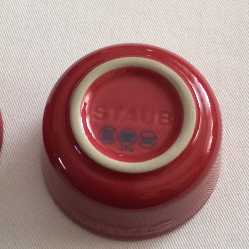 Staub Red Ceramic Ramekins - Picture 4 of 7